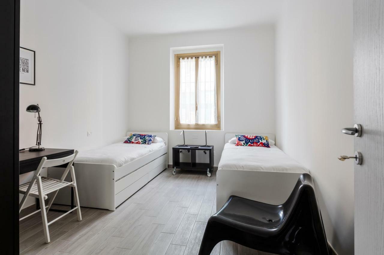 Comfortable Family Group Apartment Via Paruta Milano Exteriör bild